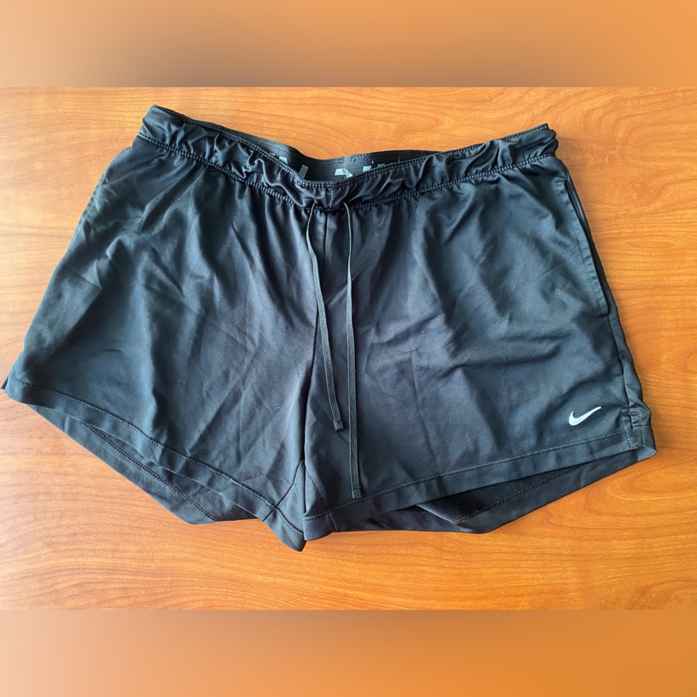 Size Large Women’s Nike Shorts